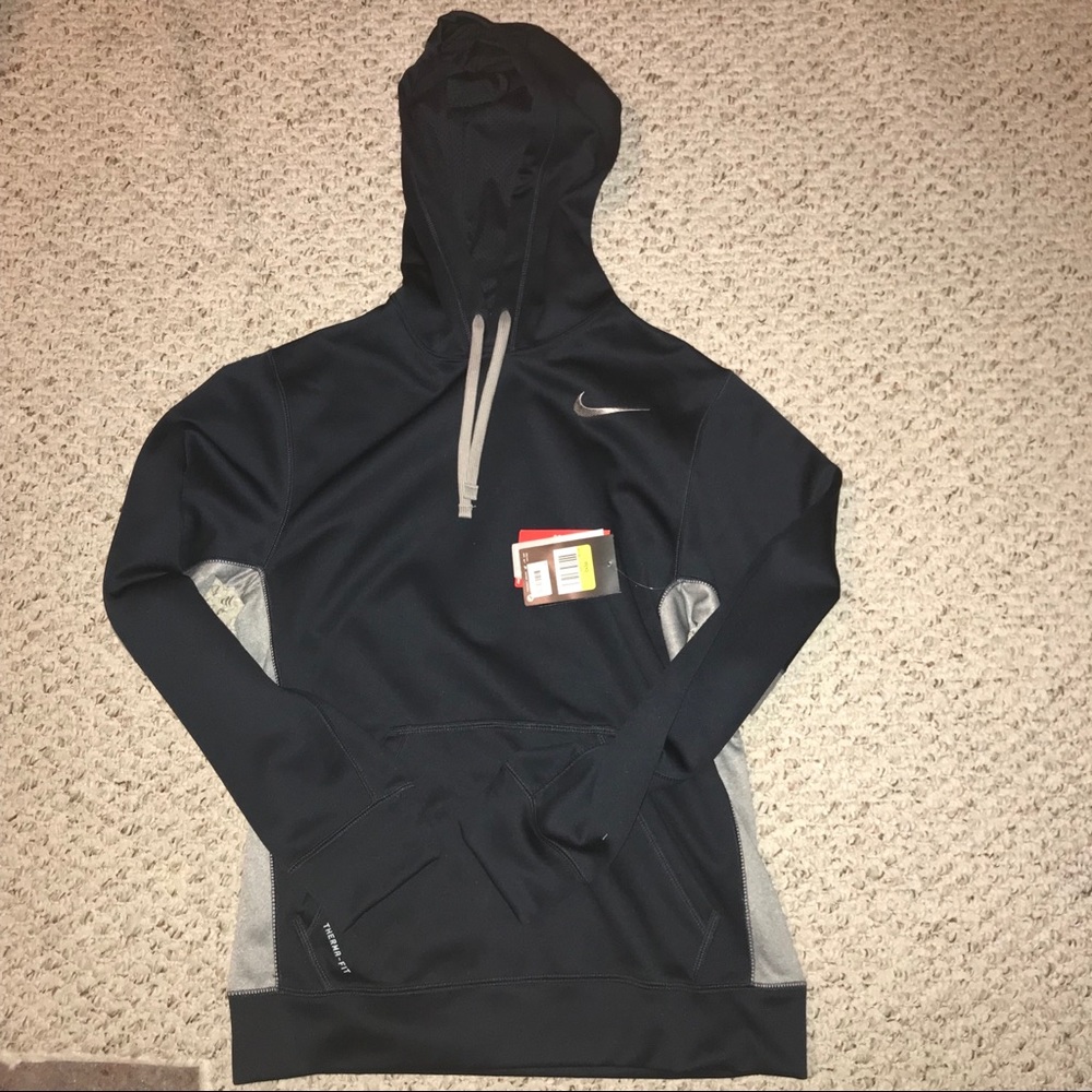 NWT Nike Therma-Fit hoodie (men’s small)